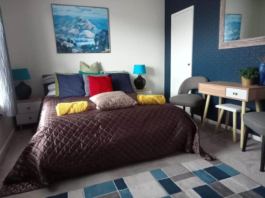 House With Free Parking And Large Garden Βίλα Wyke Regis Εξωτερικό φωτογραφία